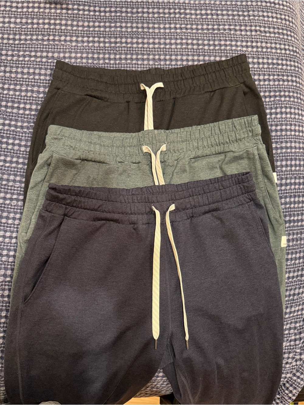 3 pair of Vuori dream knit joggers XS